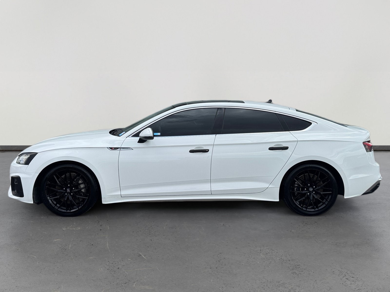 audi a5 sportback 2022 WAUDACF58NA008445 image audi a5 sportback 2022 WAUDACF58NA008445 image